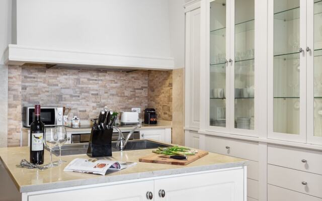 JOIVY Astonishing 1BR home in Baixa, 5mins to Santa Justa Lift