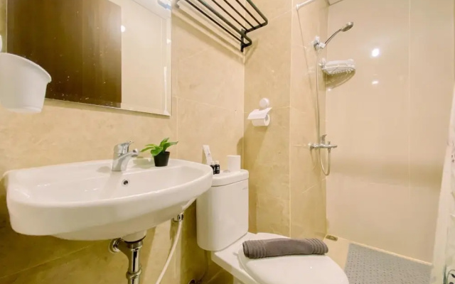 Good Place And Strategic 2Br At Transpark Cibubur Apartment
