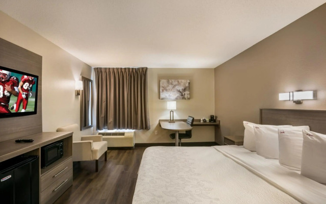 Red Roof Inn PLUS+ Boston - Logan