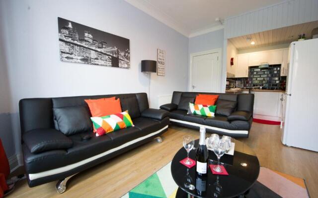 PREMIER - Crathie View Apartment