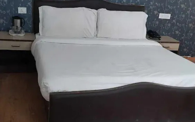 Hotel Royal Grand - Manali