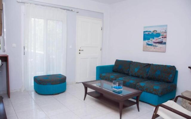 Apartment In Gerakini, 50 Meters Far From Beach