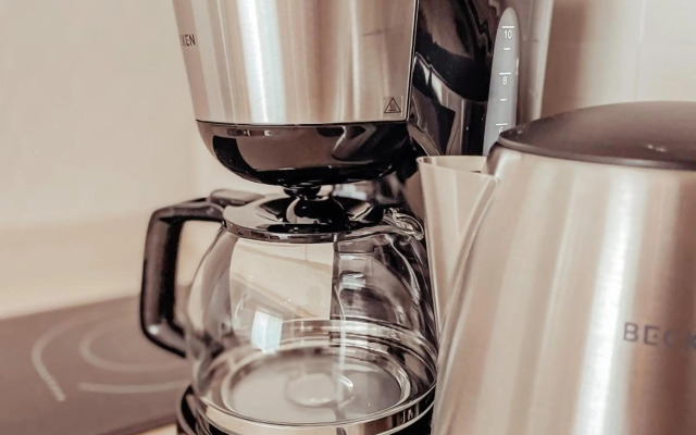 Orland, center of Las Americas LA205