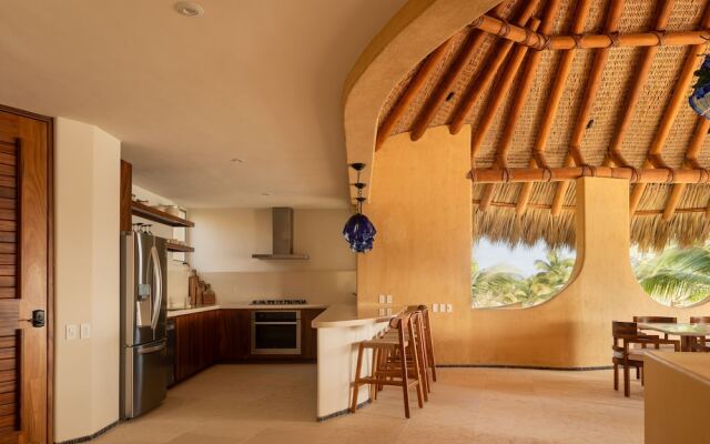 Mar de Coco Beach Front Villas