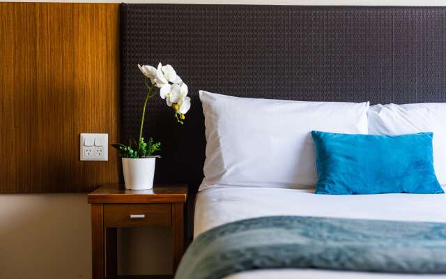 Ocean Breeze Hotel