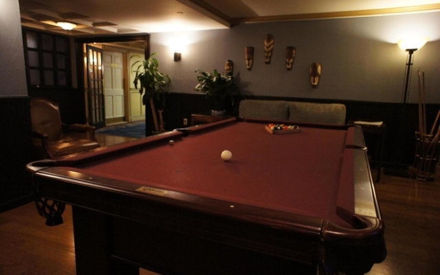 Roberts Riverwalk Urban Resort Hotel