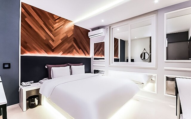 Gwangju Sinandong Hotel Geogijoa