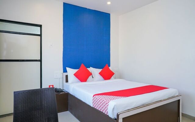 OYO 18653 Hotel Swami Samarth