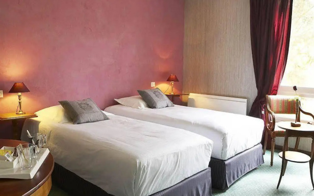 Hostellerie Des Trois Mousquetaires