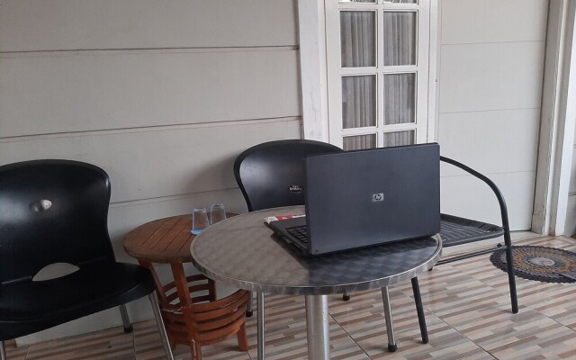 Hotel O Sengon Kostel Syariah