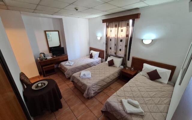 Metropole Hotel