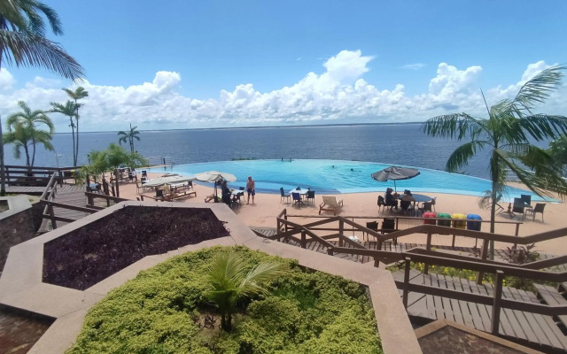 Tropical Executive Hotel