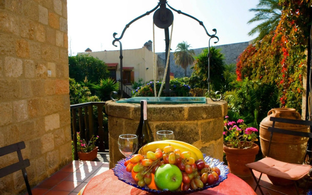 S. Nikolis Historic Boutique Hotel