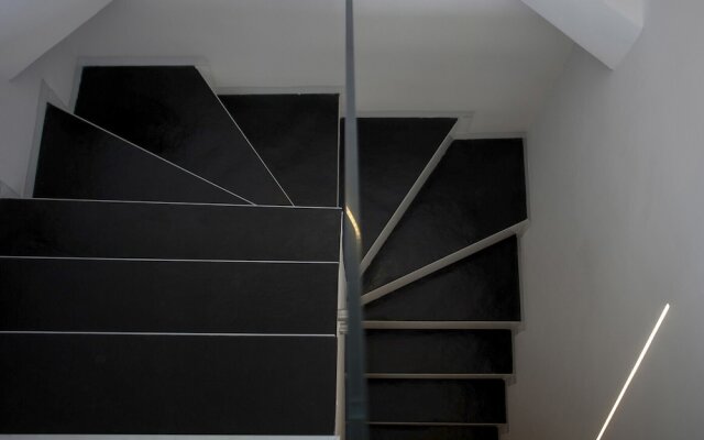 Duplex Penthouse by Rothschild Pkg TL54