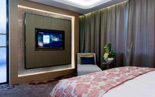 Garman International Hotel