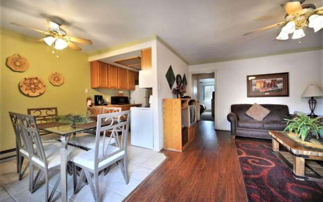 Pinecliff Village Resort