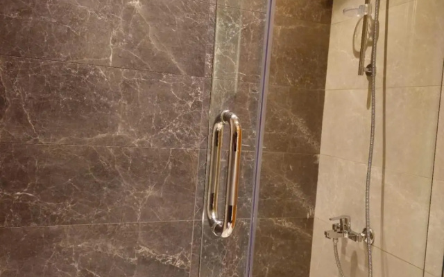 Luxury Studio - Damac Tower Amman