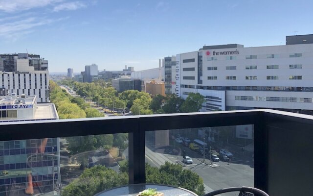 LVL 11 Cosy Apartment Near Lygon St