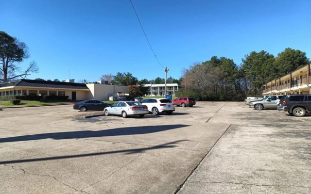 Executive Inn by OYO Kilgore North