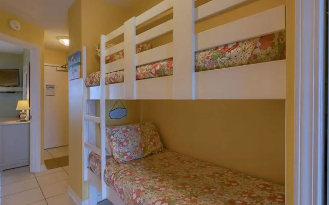Plantation Palms by Meyer Vacation Rentals