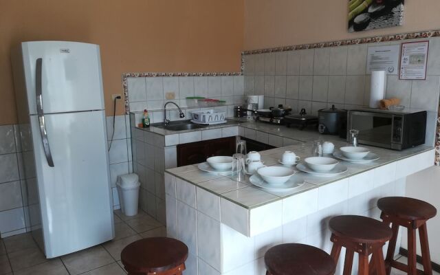 Apartamentos QR La Fortuna - Adults Only