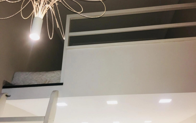 Opera Apartment with Garage, 2BR & 2BTH, AC