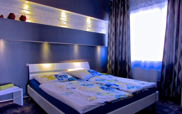 Hotel 108