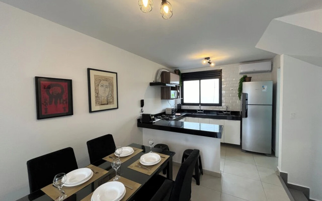 Casa com 2 suítes AC Higienópolis