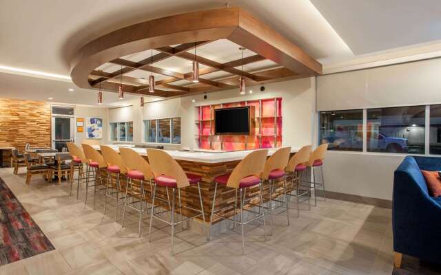 La Quinta Inn & Suites by Wyndham Madera