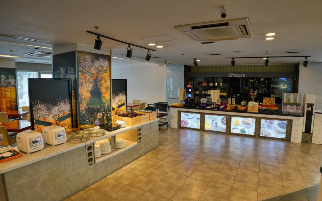 Suncloud Hotel