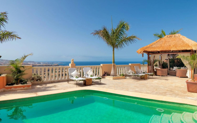 Royal Garden Villas & Spa
