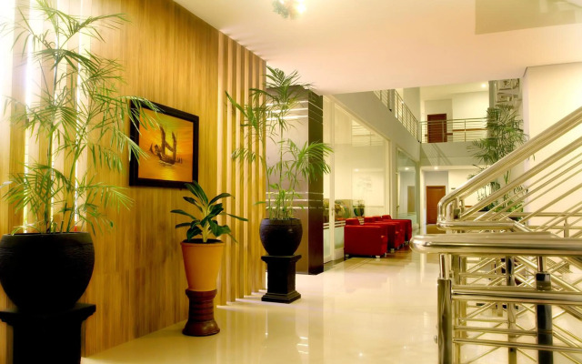 Prima Sr Hotel & Convention