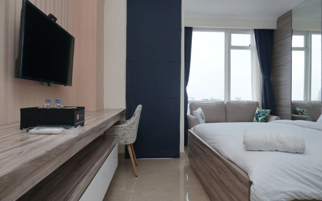 Cozy and Tranquil Studio Menteng Park Apartment