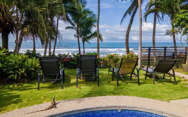 Ola Bonita BeachFront Apart Hotel