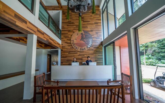 Tonsai Bay Resort