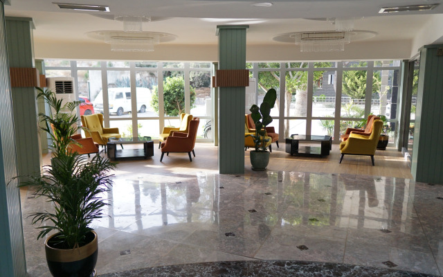 Ada Newday Resort Hotel