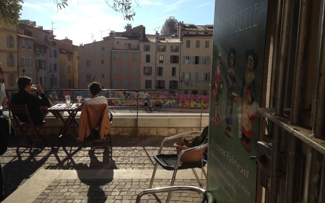 La butte des Carmes - 3mn du Panier