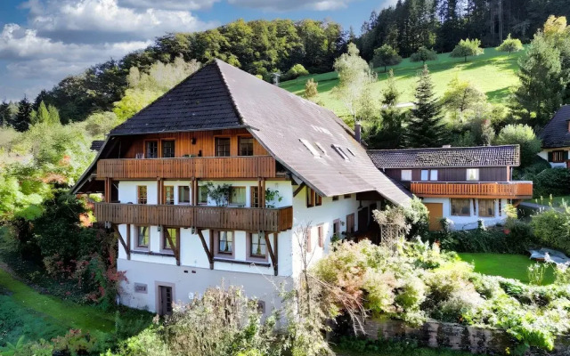 Room-small Holiday Cottage Ivy