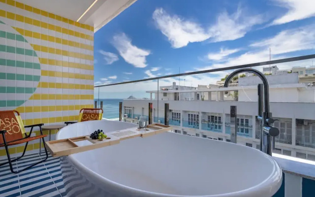 Sea View and Balcony With Bathtub Q4