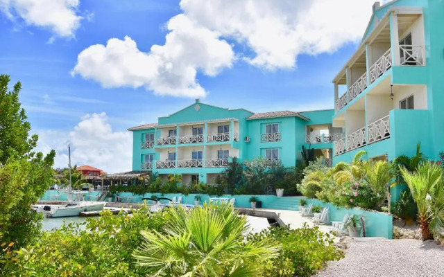 Ocean Breeze Bonaire Apartments