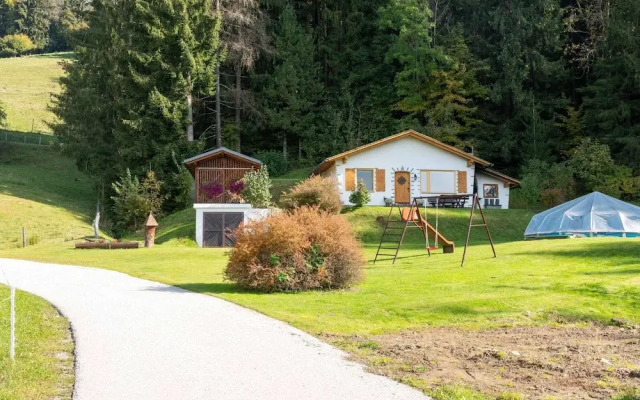 Cosy Holiday Home With Private Pool