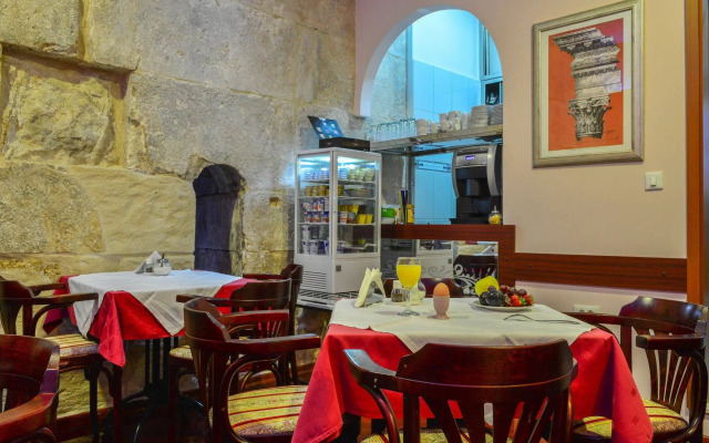 Hotel Kastel 1700