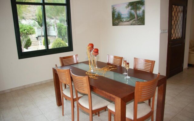 Vineland Perigiali Villa