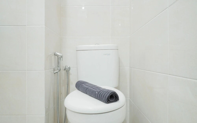 Cozy Living Studio Mustika Golf Apartment