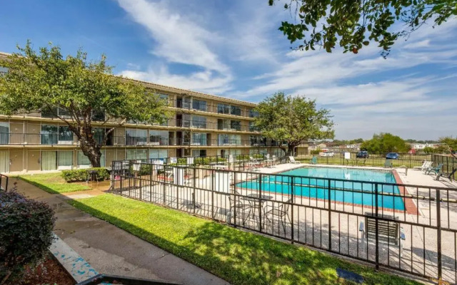 Motel 6 Mesquite, TX – Town East