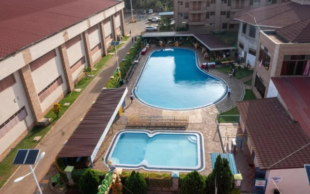 Maxland Hotel