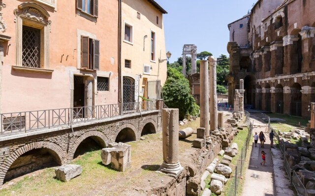 Trastevere & Old Ghetto Apartment