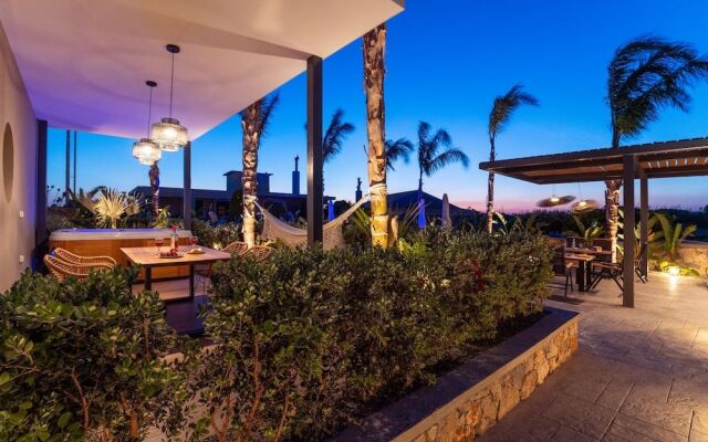 Palmeral Luxury Suites