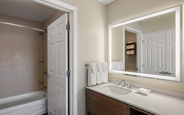 Staybridge Suites Rochester University by IHG