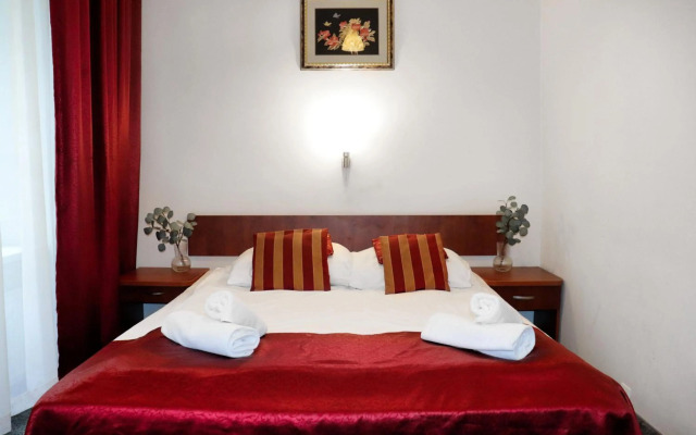 Lothus Hotel
